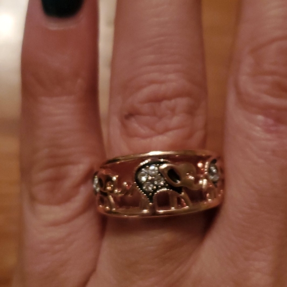 Ring - Picture 2 of 2
